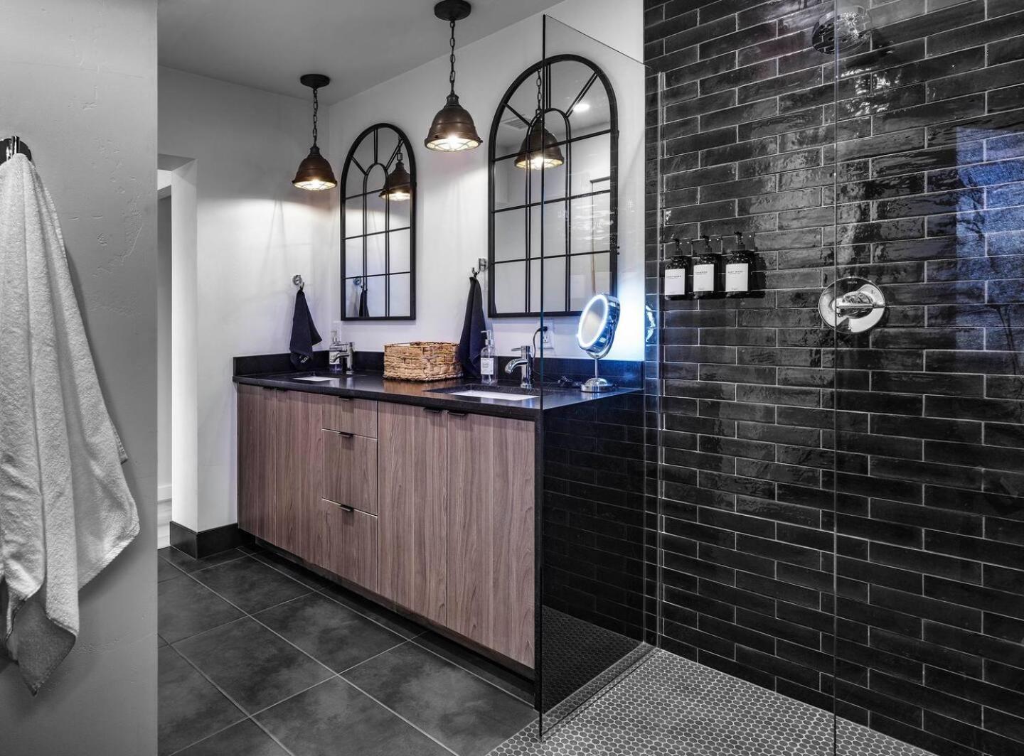 Pitchner Place Creekfront Hot Tub Fire Pit Cornville エクステリア 写真